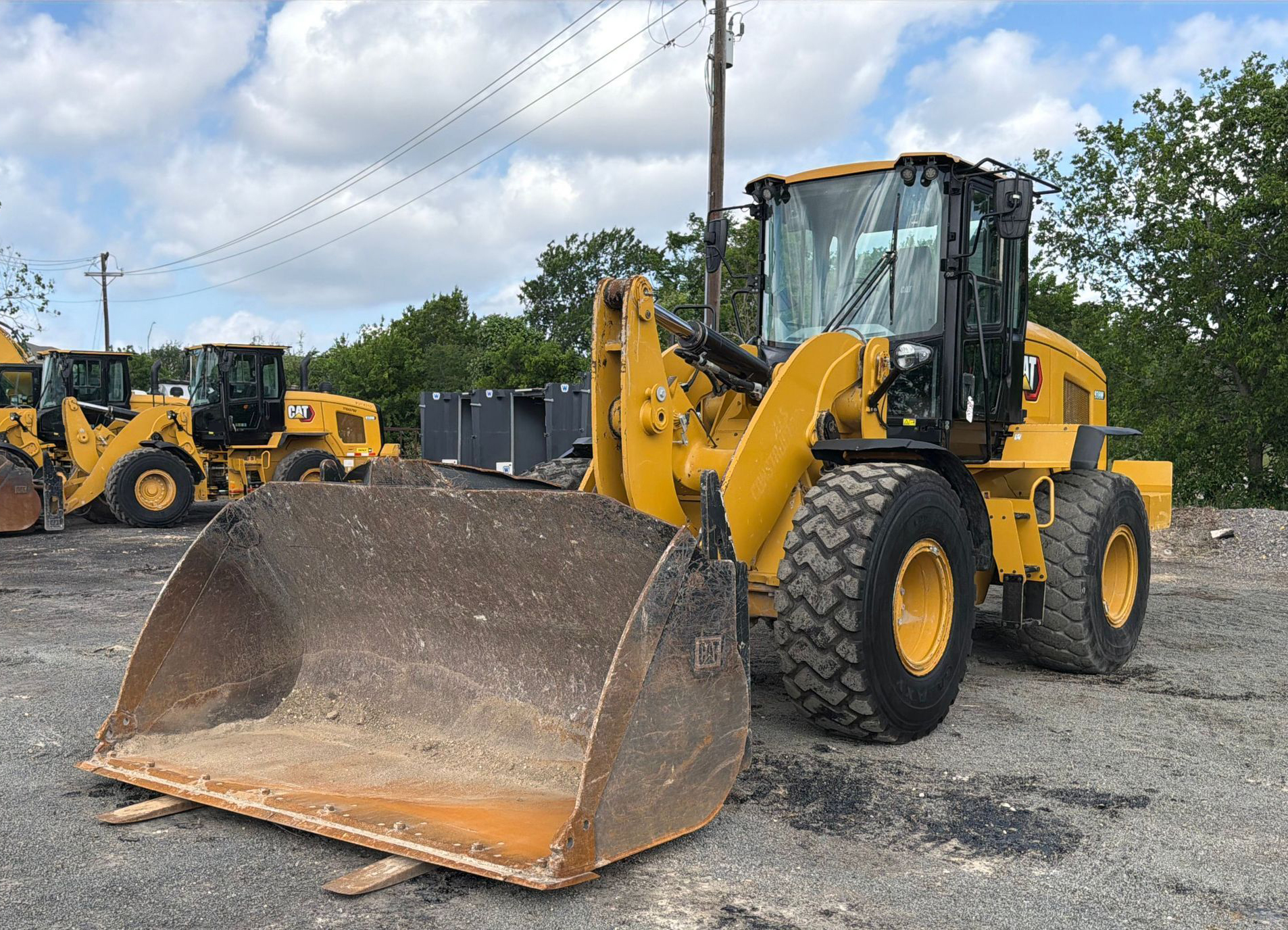 2022 Caterpillar 938M