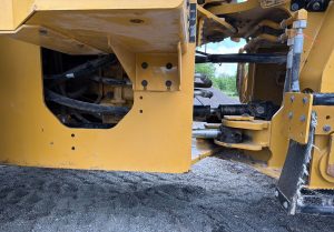 2022 Caterpillar 938M - photo 1