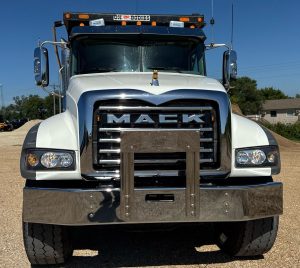 2024 Mack Granite GR64F - photo 1