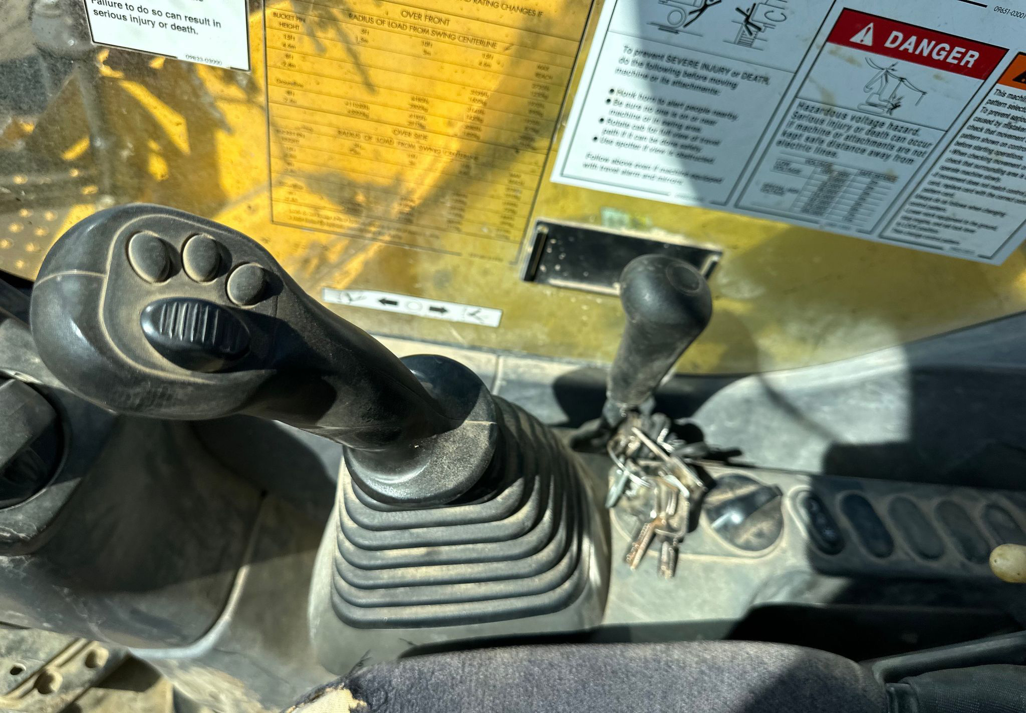 2015 Komatsu PC88MR-10 - photo 1