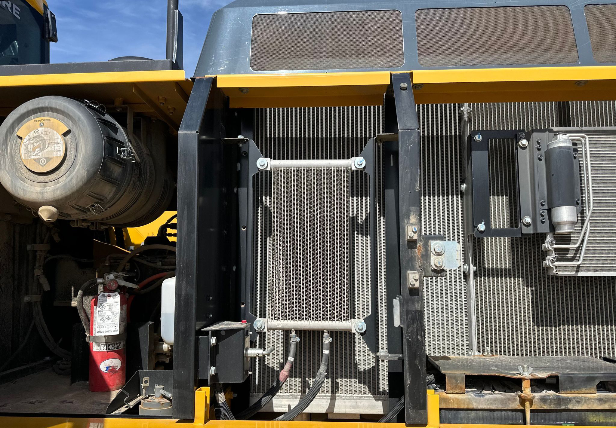 2019 John Deere 350G LC - photo 1