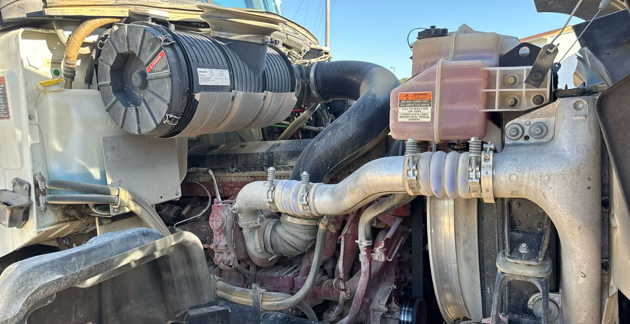 2024 Mack Granite GR64F - photo 1