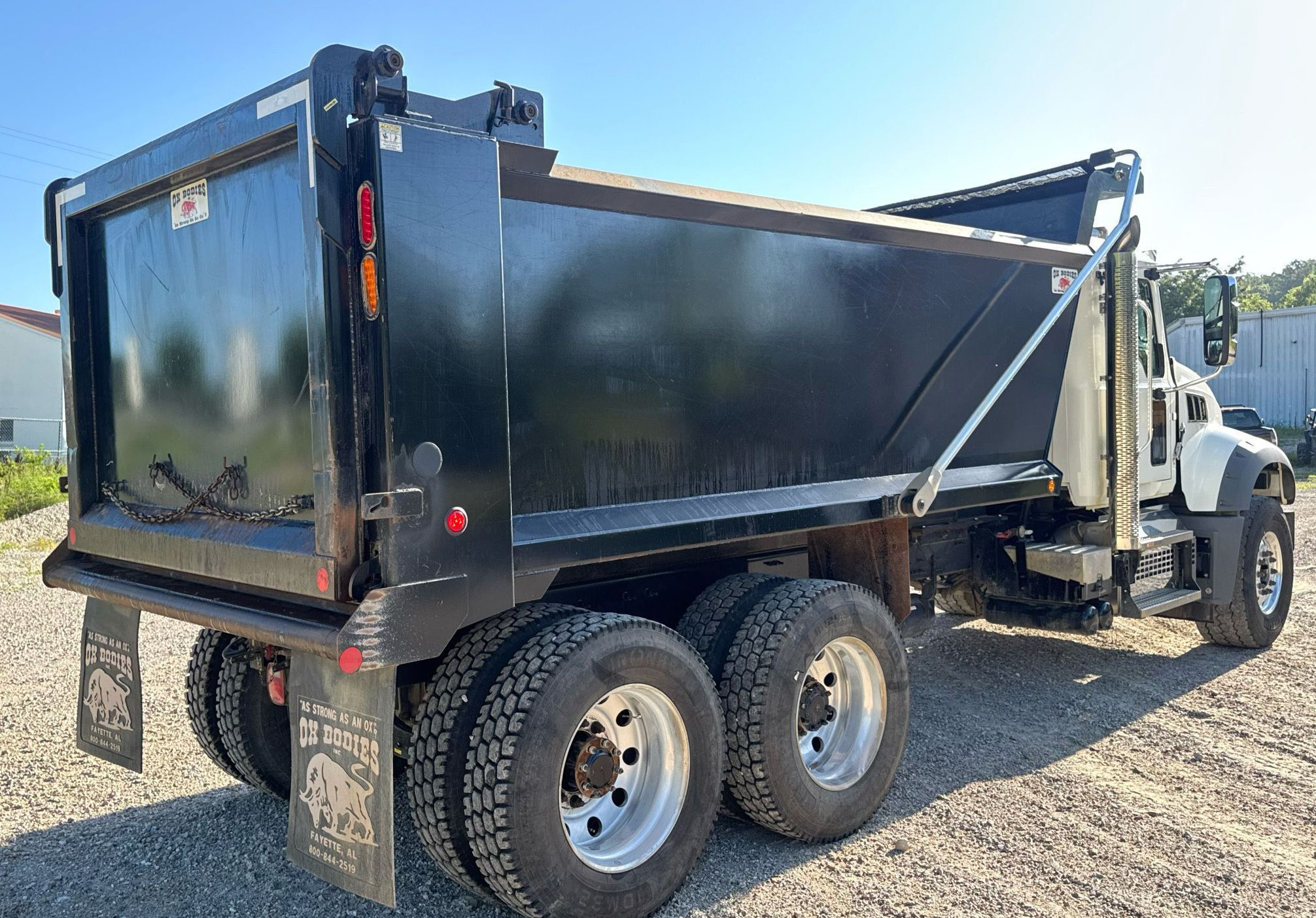 2024 Mack Granite GR64F - photo 1