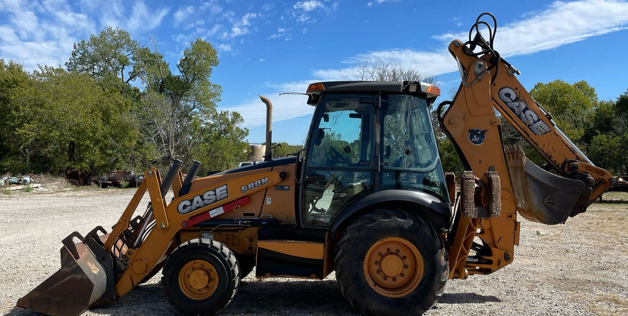 2013 Case 580N - photo 1