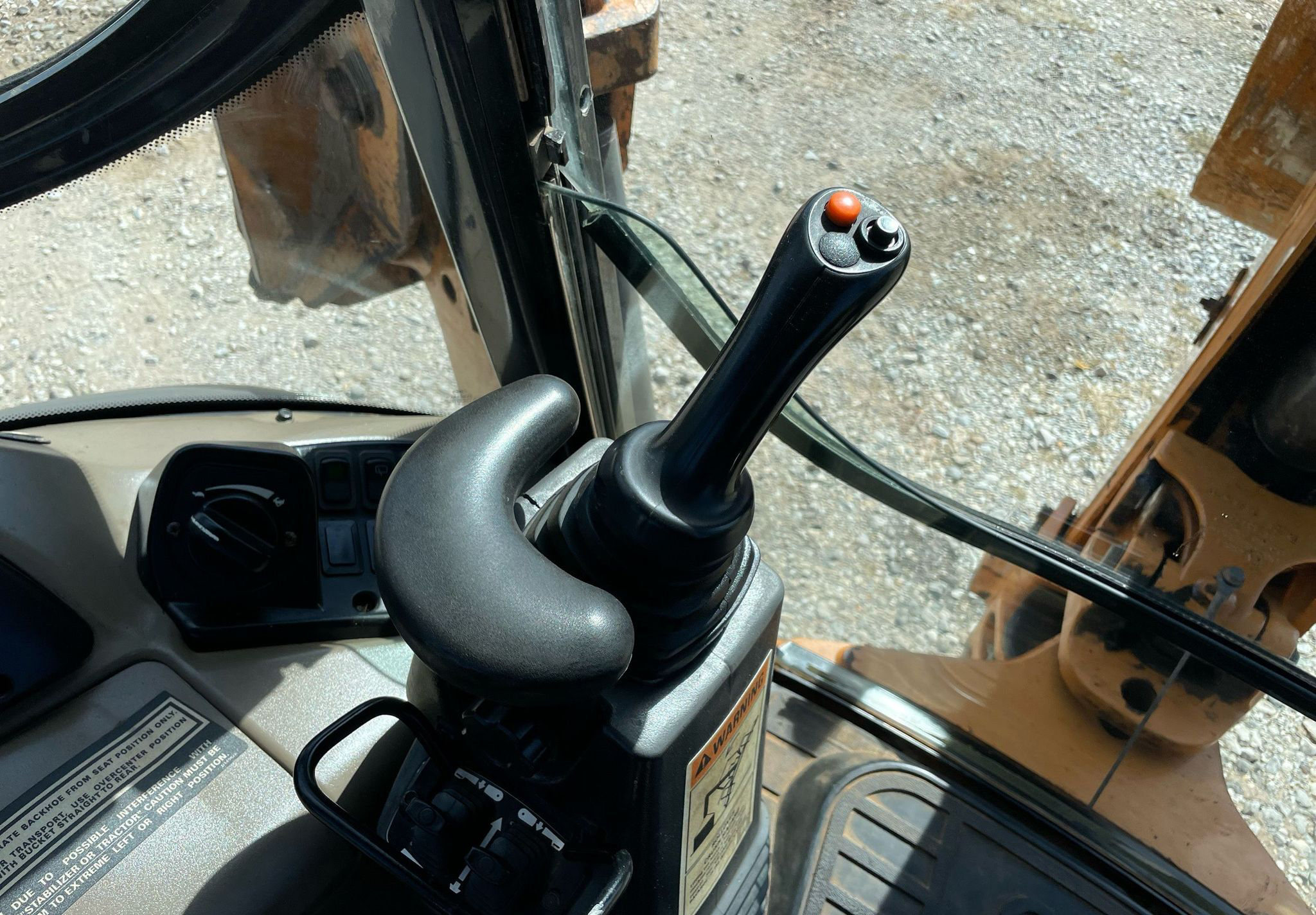 2013 Case 580N - photo 1