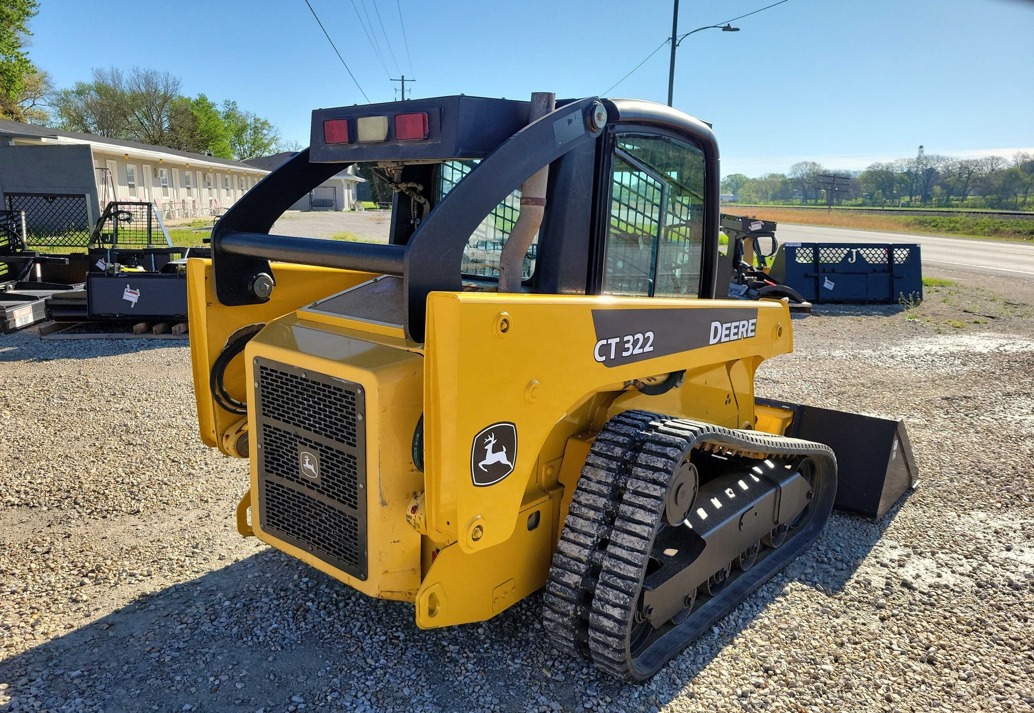 2006 John Deere CT322 - photo 1