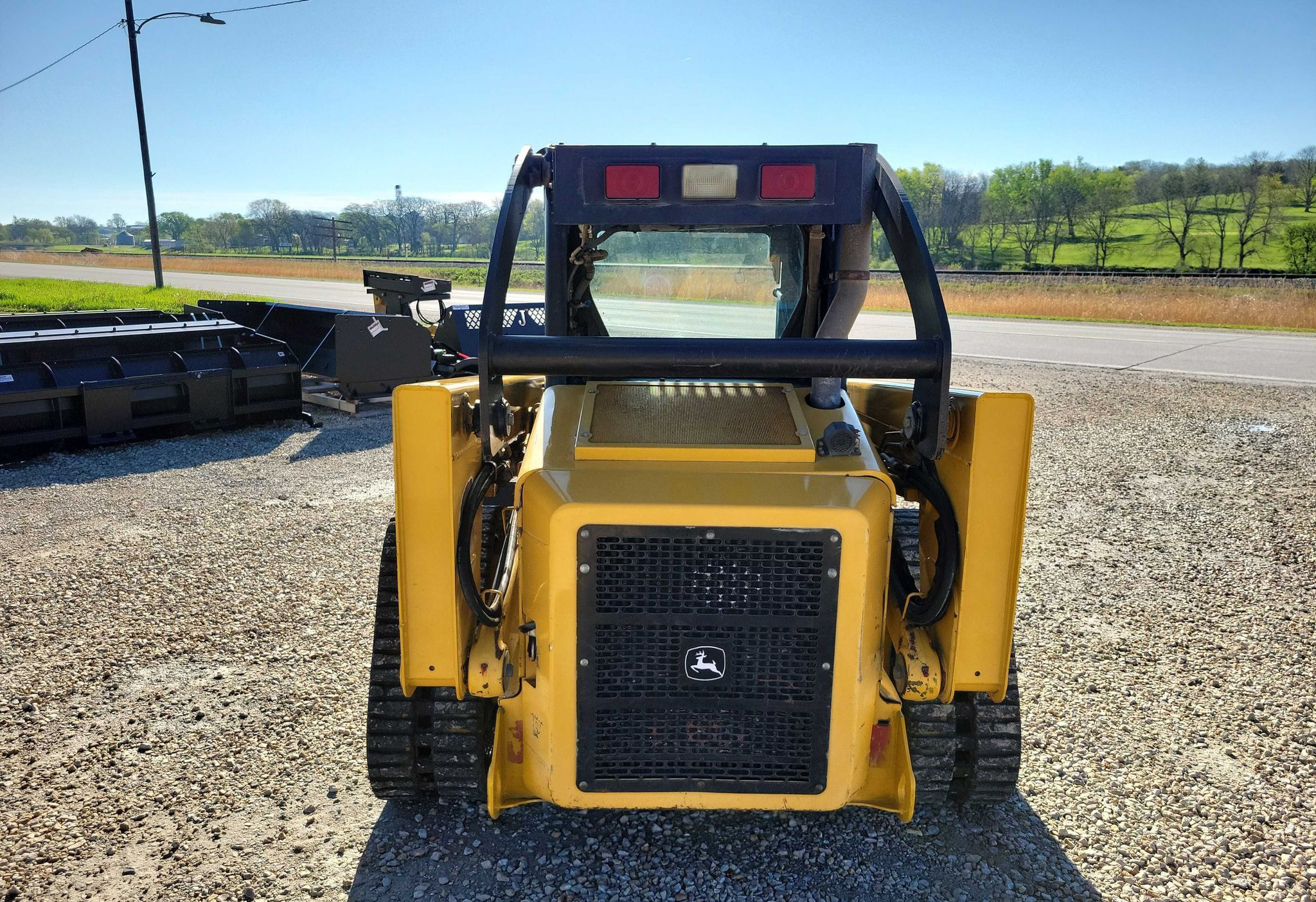 2006 John Deere CT322 - photo 1
