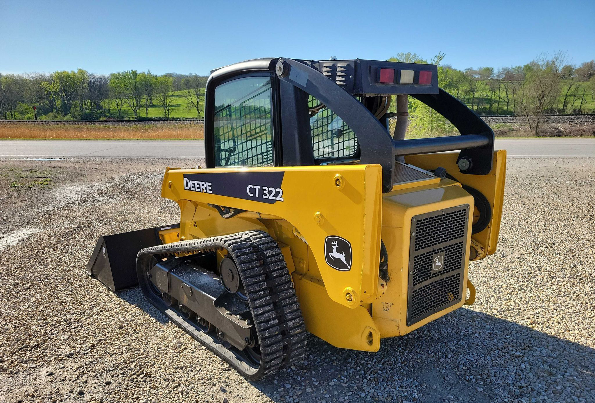 2006 John Deere CT322 - photo 1