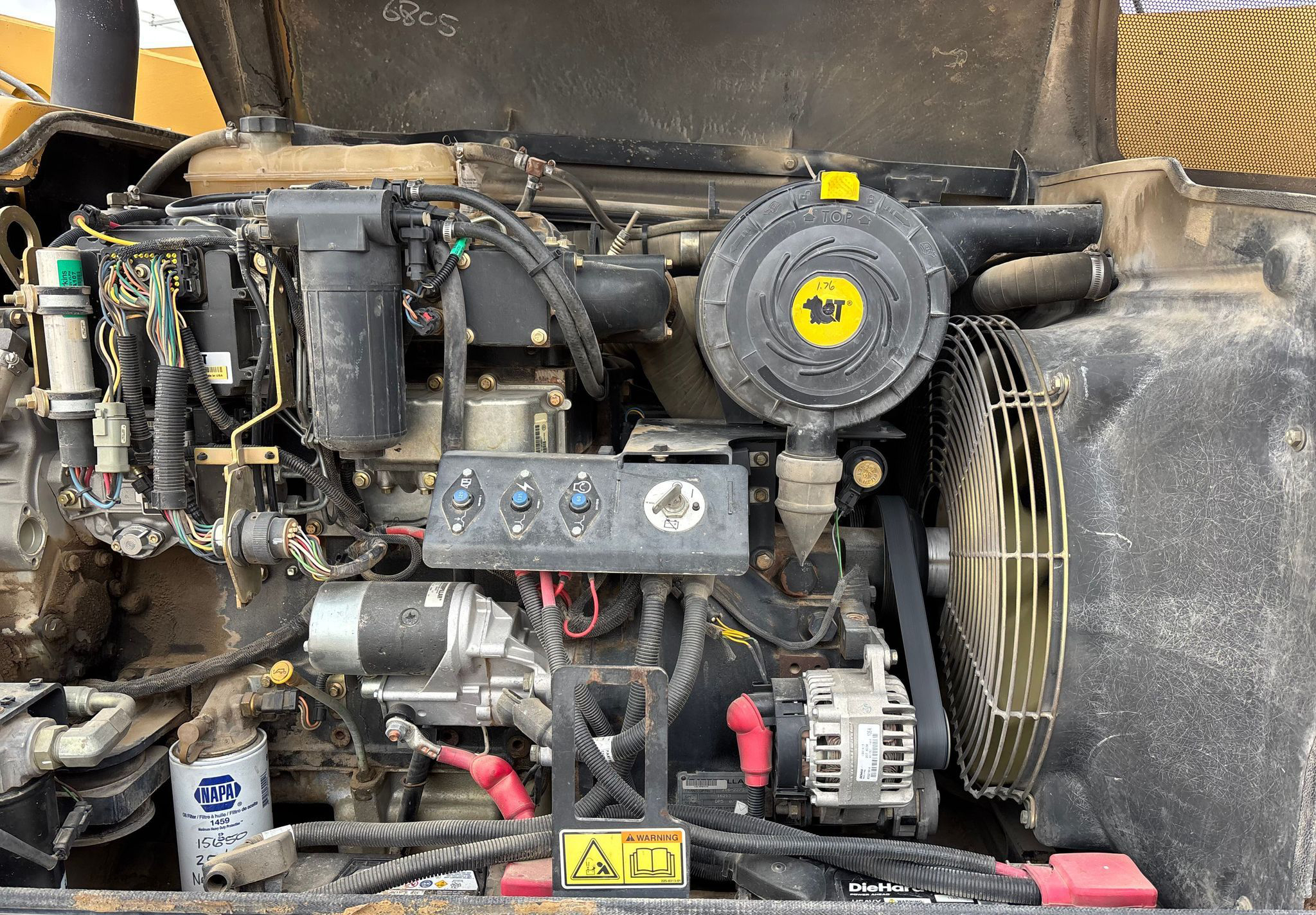 2005 Caterpillar TH220B - photo 1