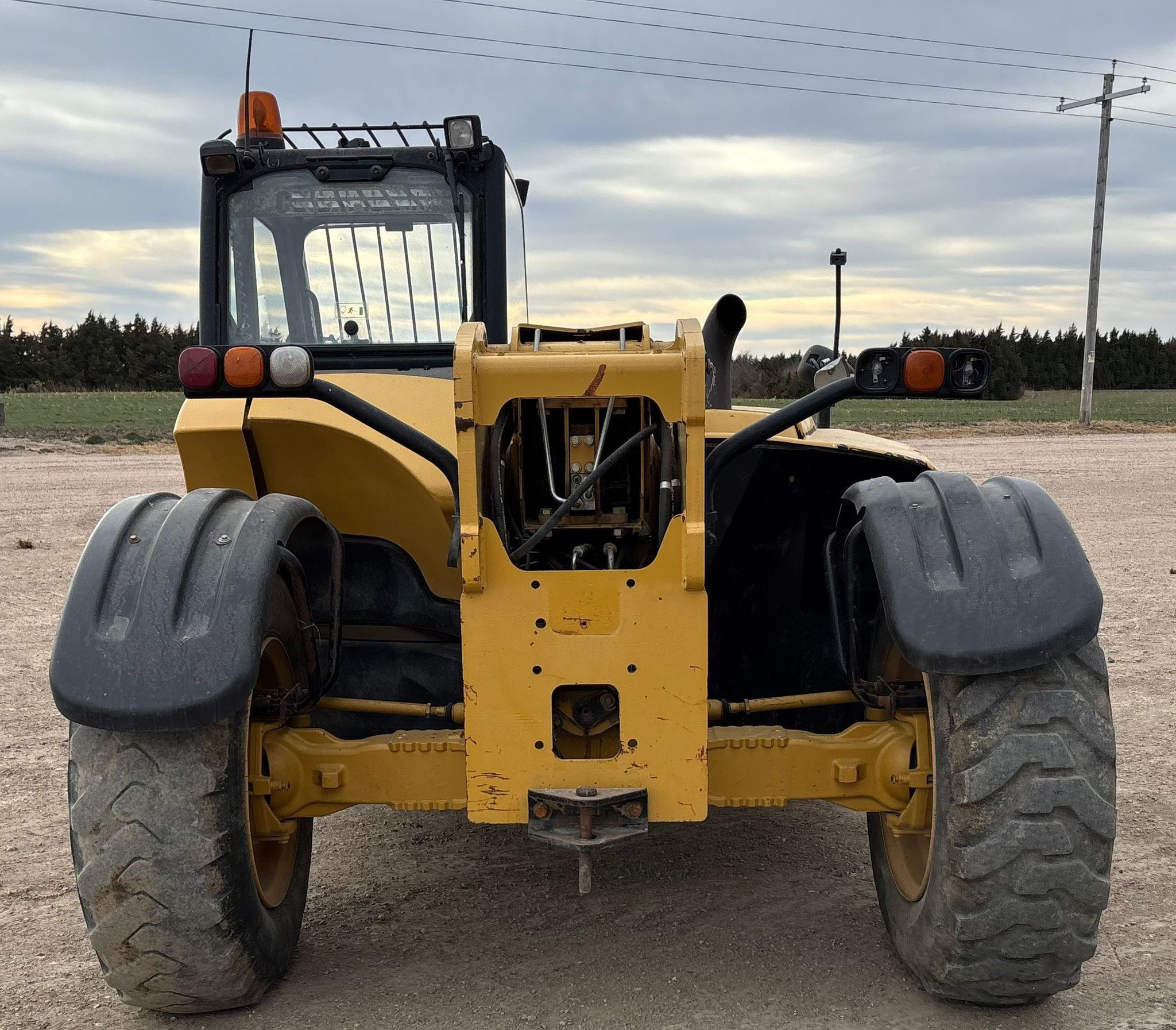 2005 Caterpillar TH220B - photo 1