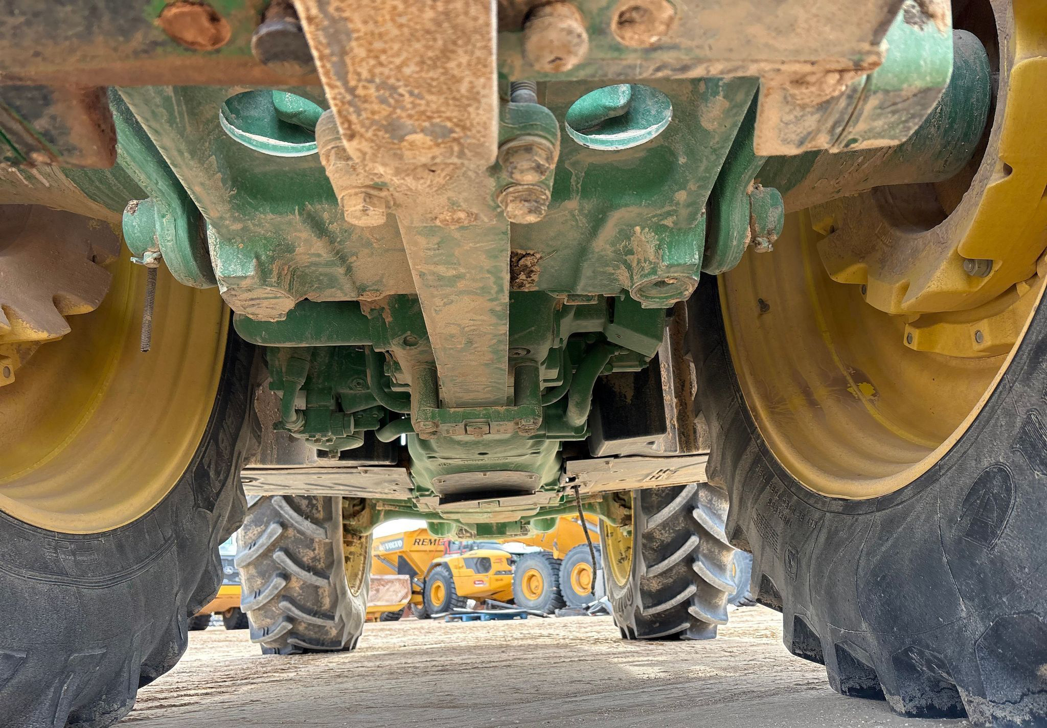 2019 John Deere 8245R - photo 1