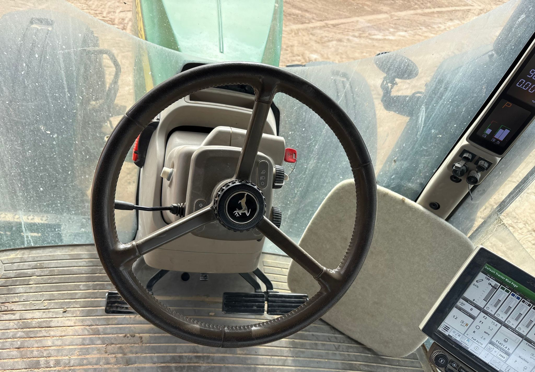 2019 John Deere 8245R - photo 1