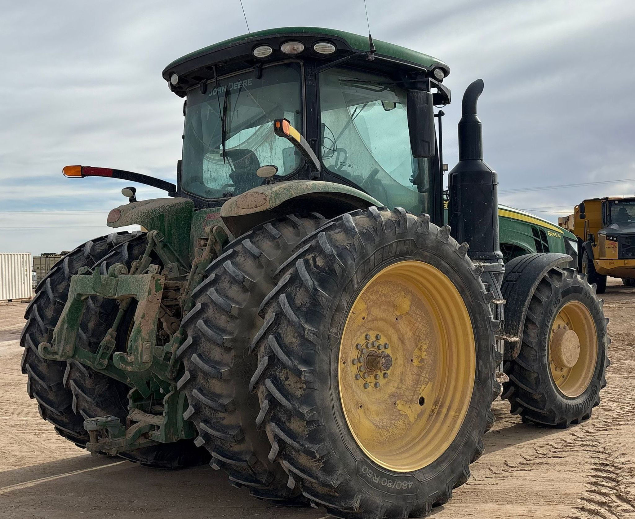 2019 John Deere 8245R - photo 1