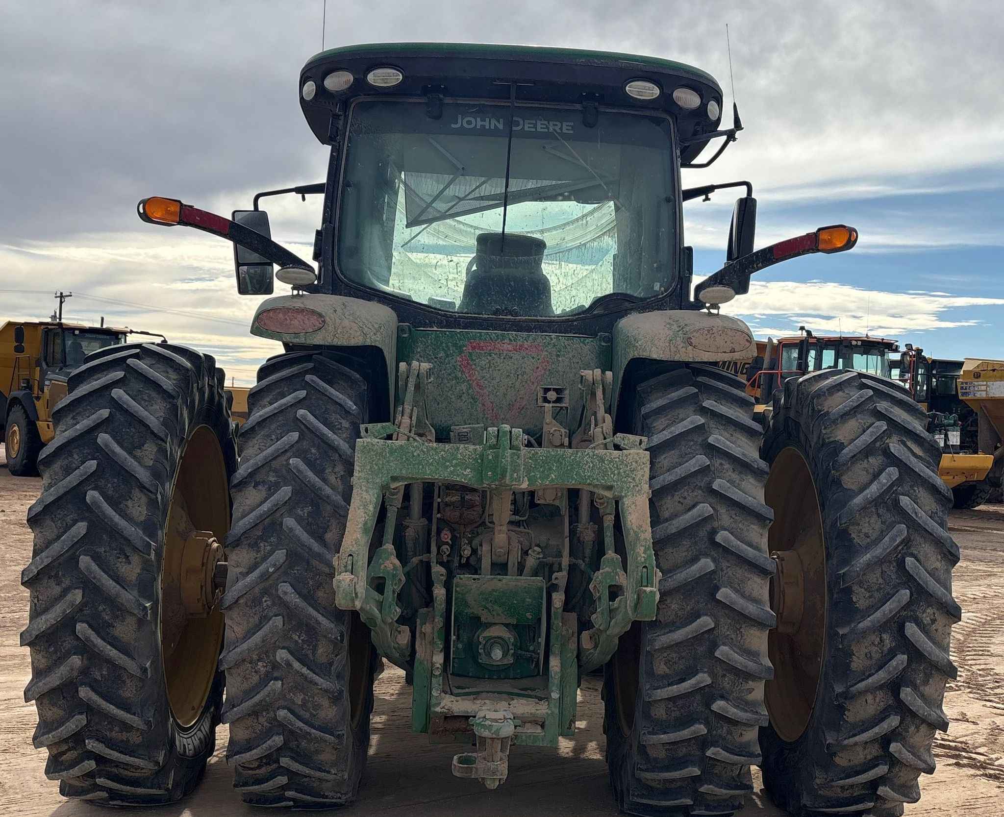 2019 John Deere 8245R - photo 1