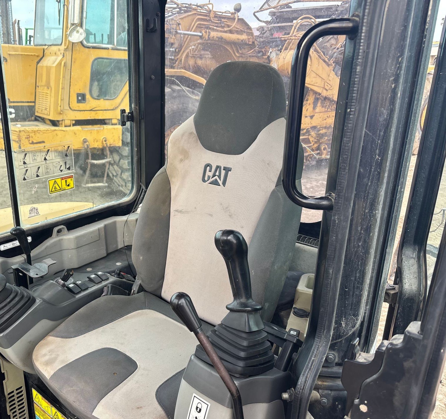 2012 Caterpillar 304D - photo 1