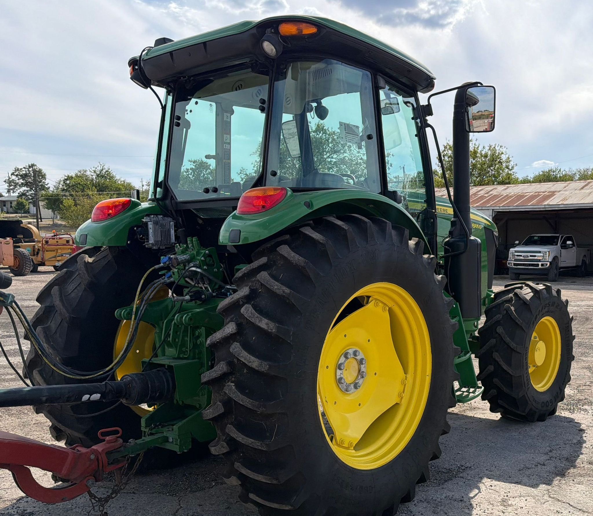 2022 John Deere 6105E - photo 1