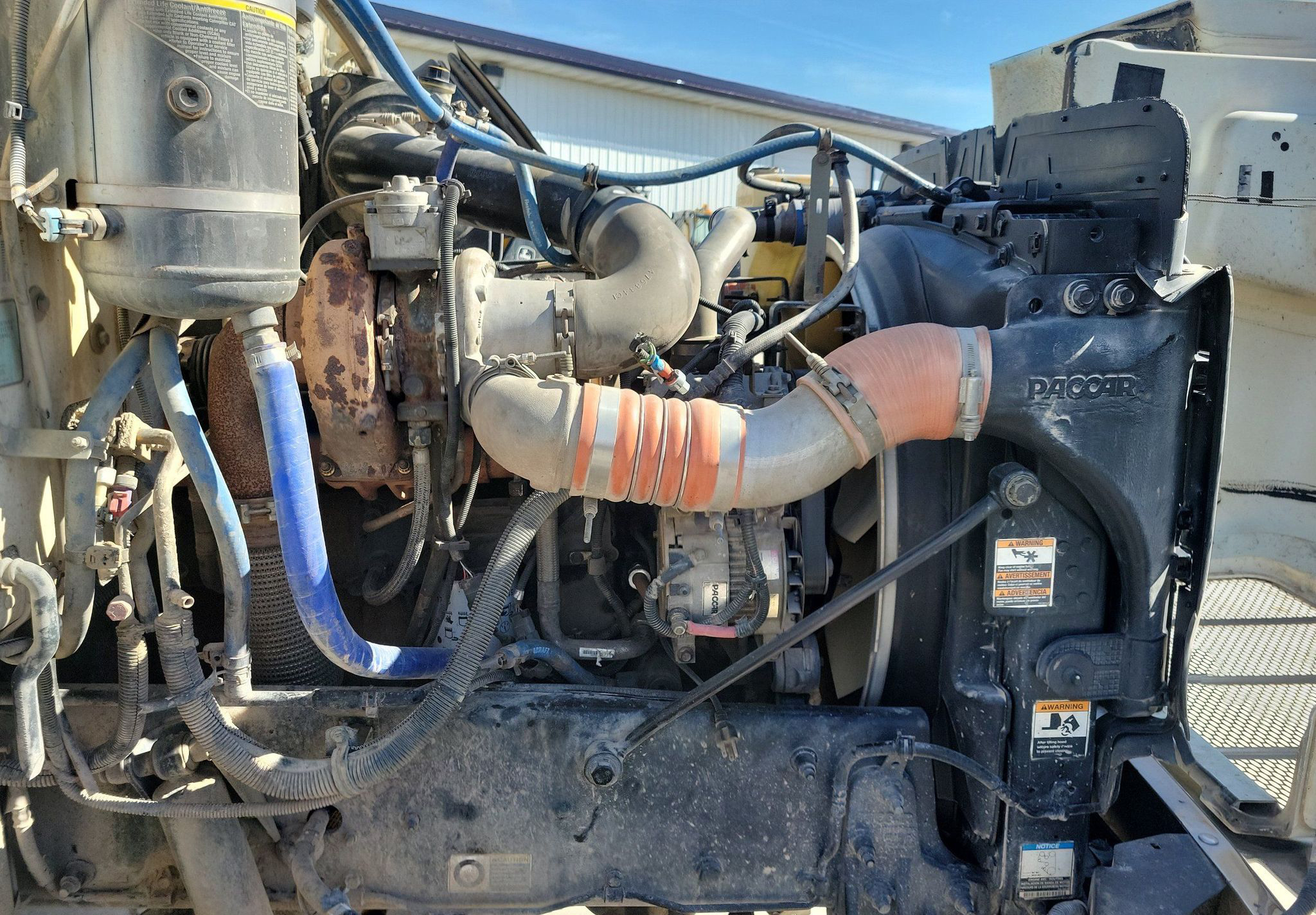 2014 Peterbilt 348 - photo 1