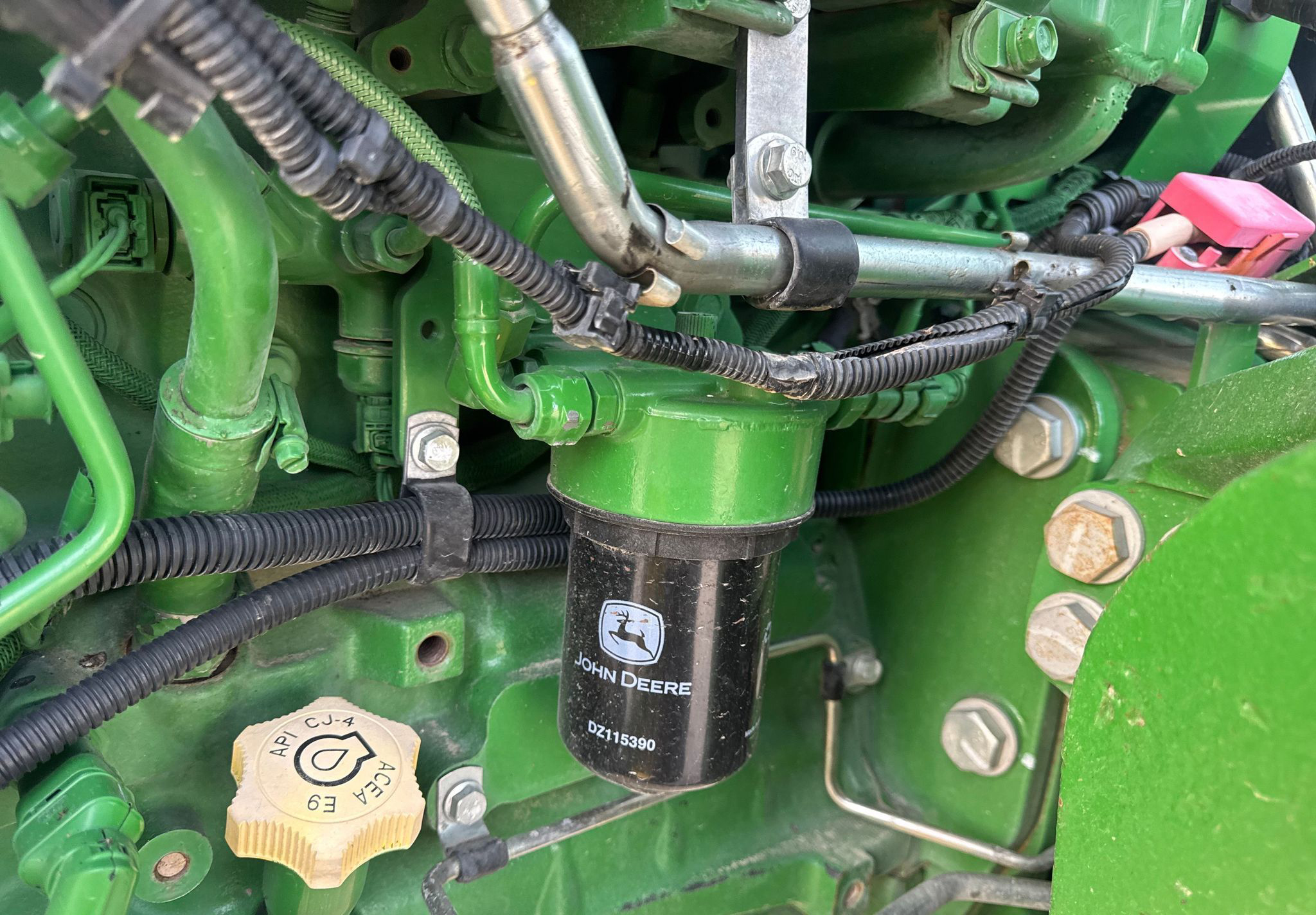 2019 John Deere 6105E - photo 1