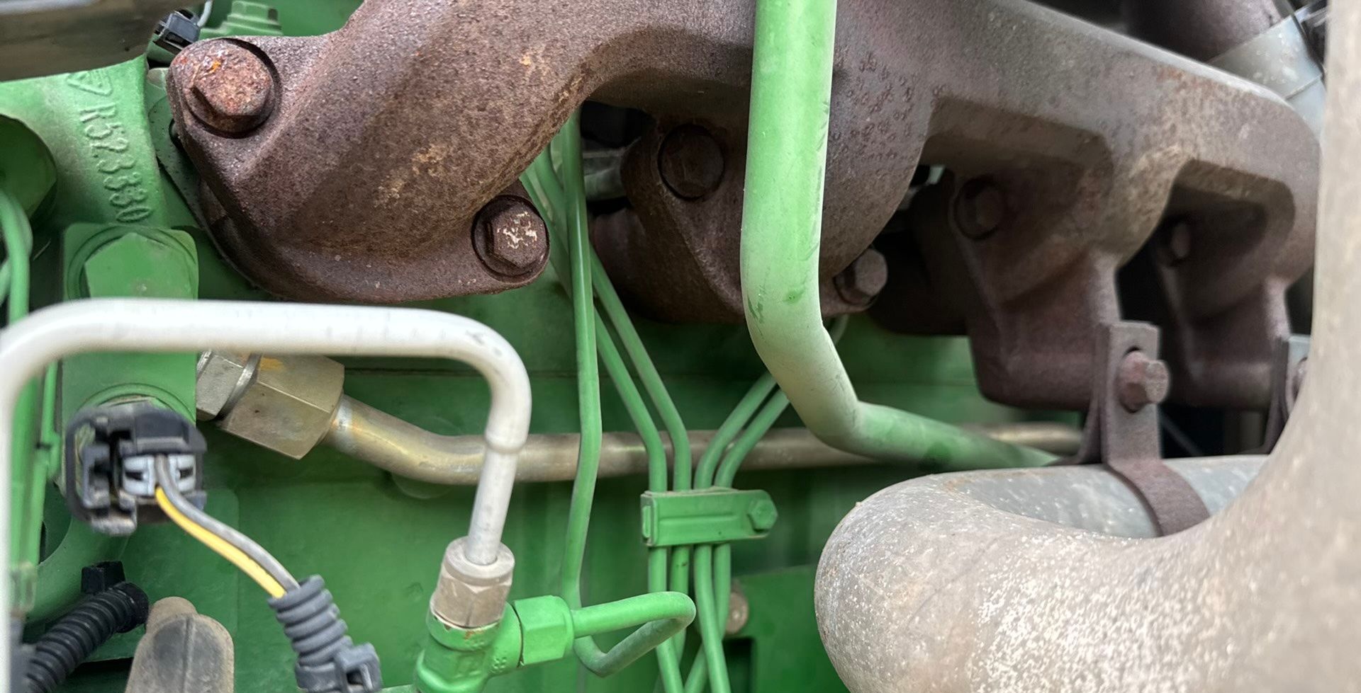 2010 John Deere 5085M - photo 1