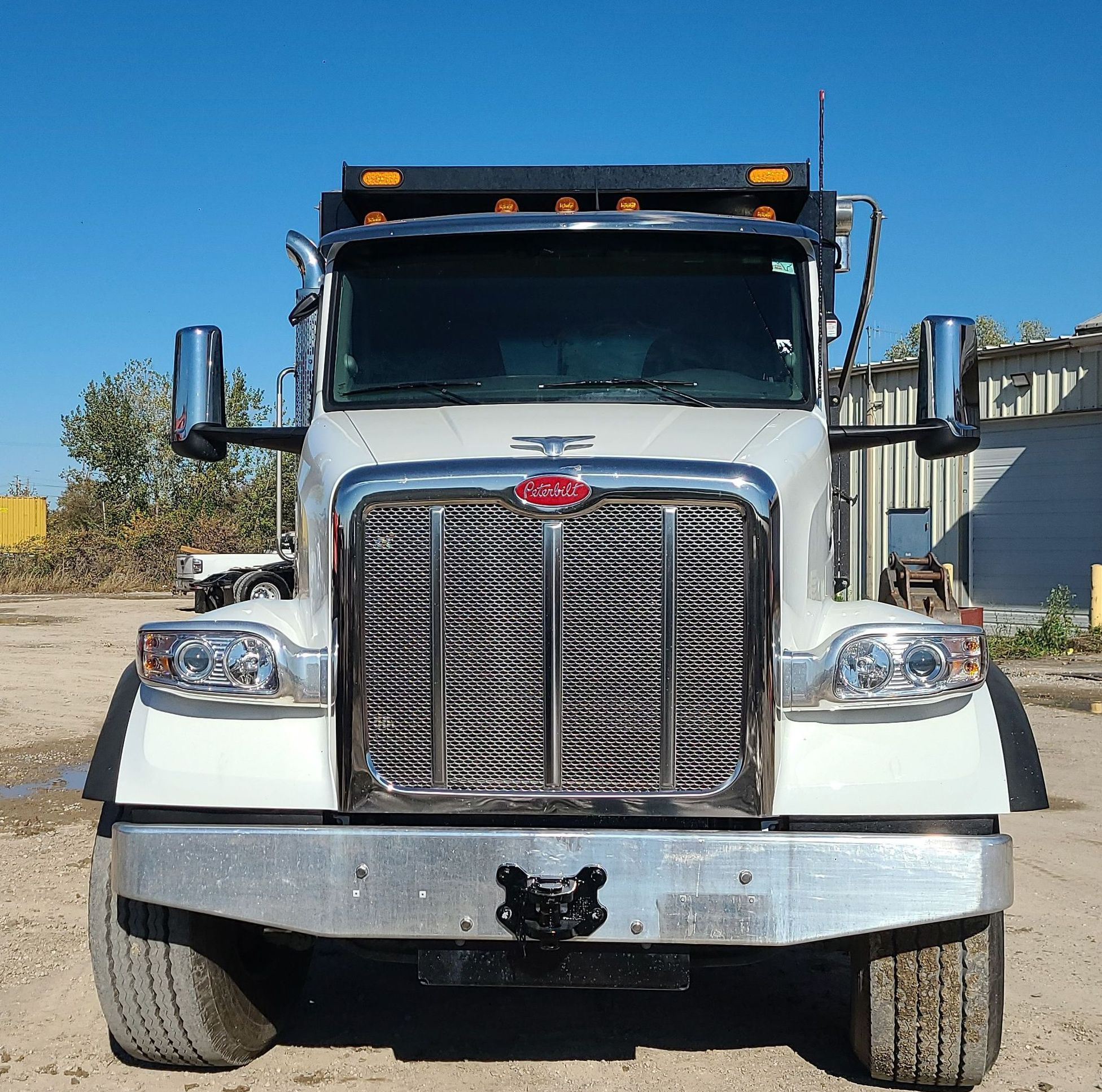 2023 Peterbilt 567 - photo 1